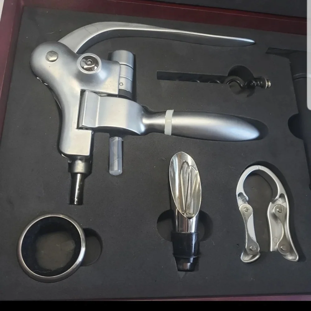 6 piece wine set